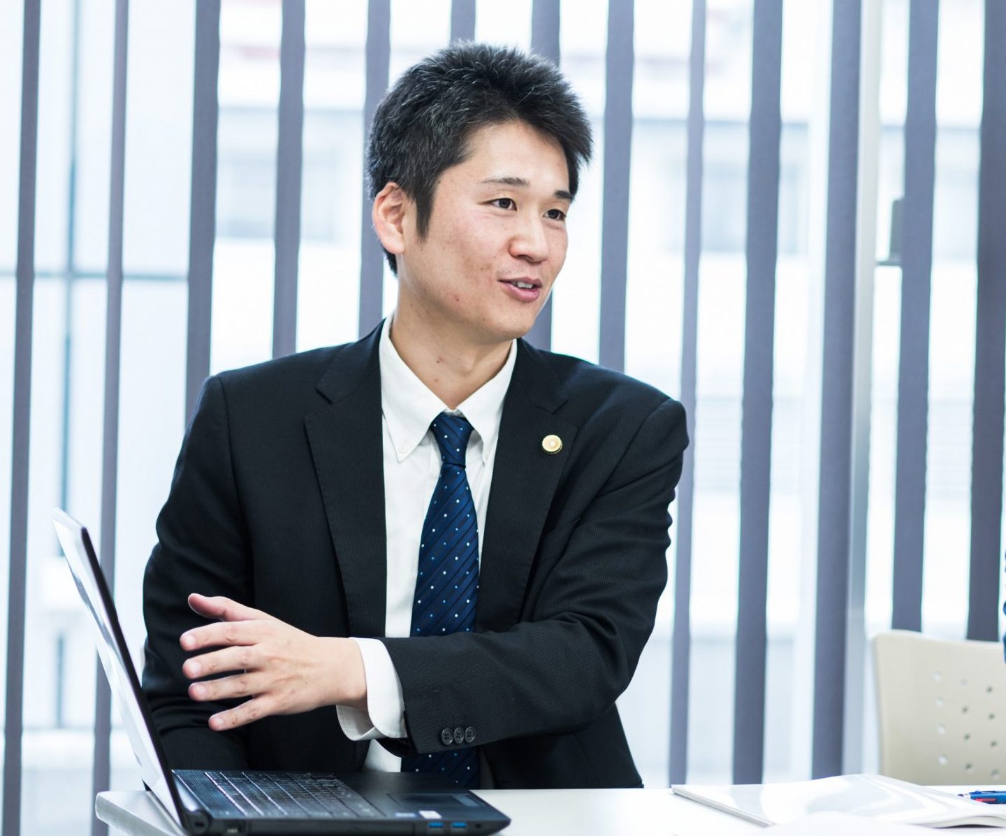 井上弁護士
