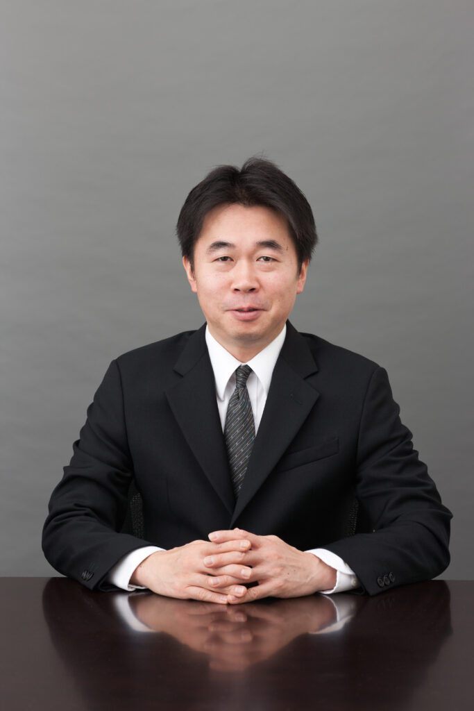 山本弁護士