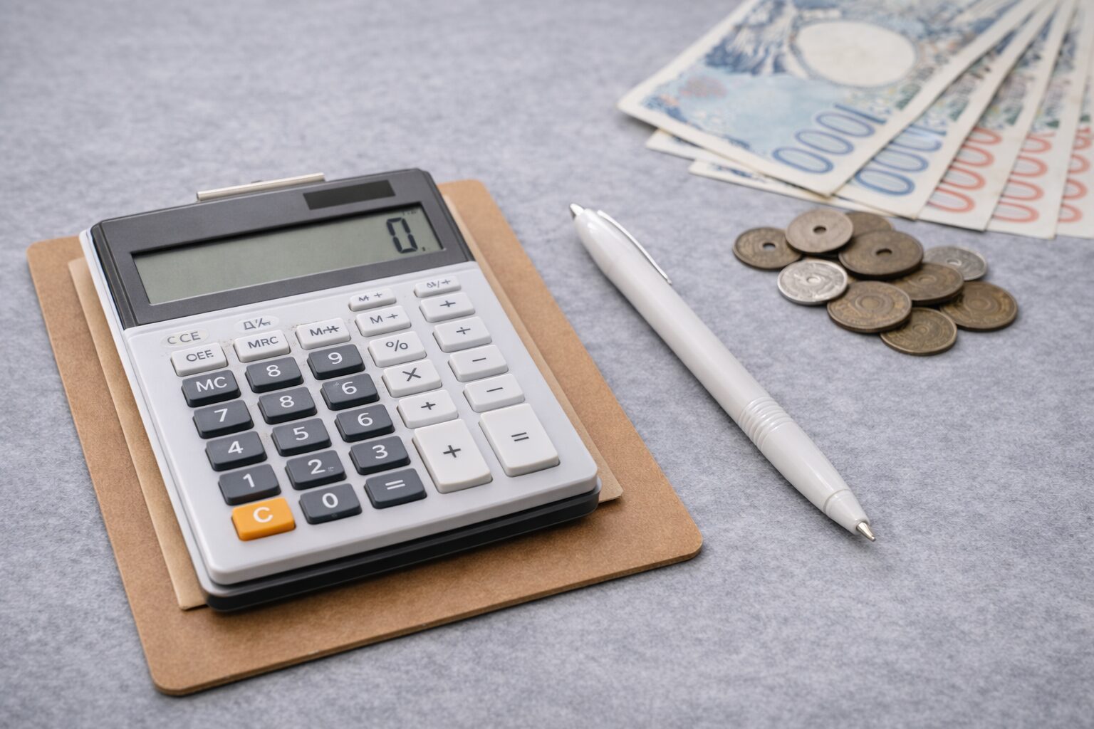 お金と電卓